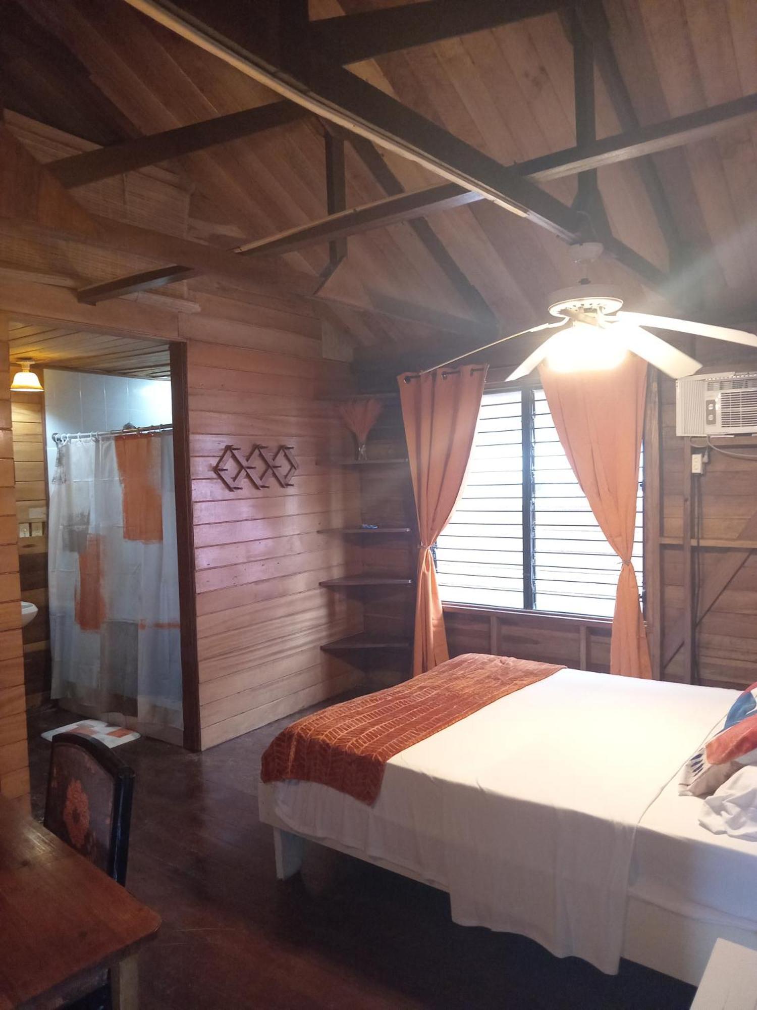 Villa Bahia Del Sol Bocas del Toro Esterno foto
