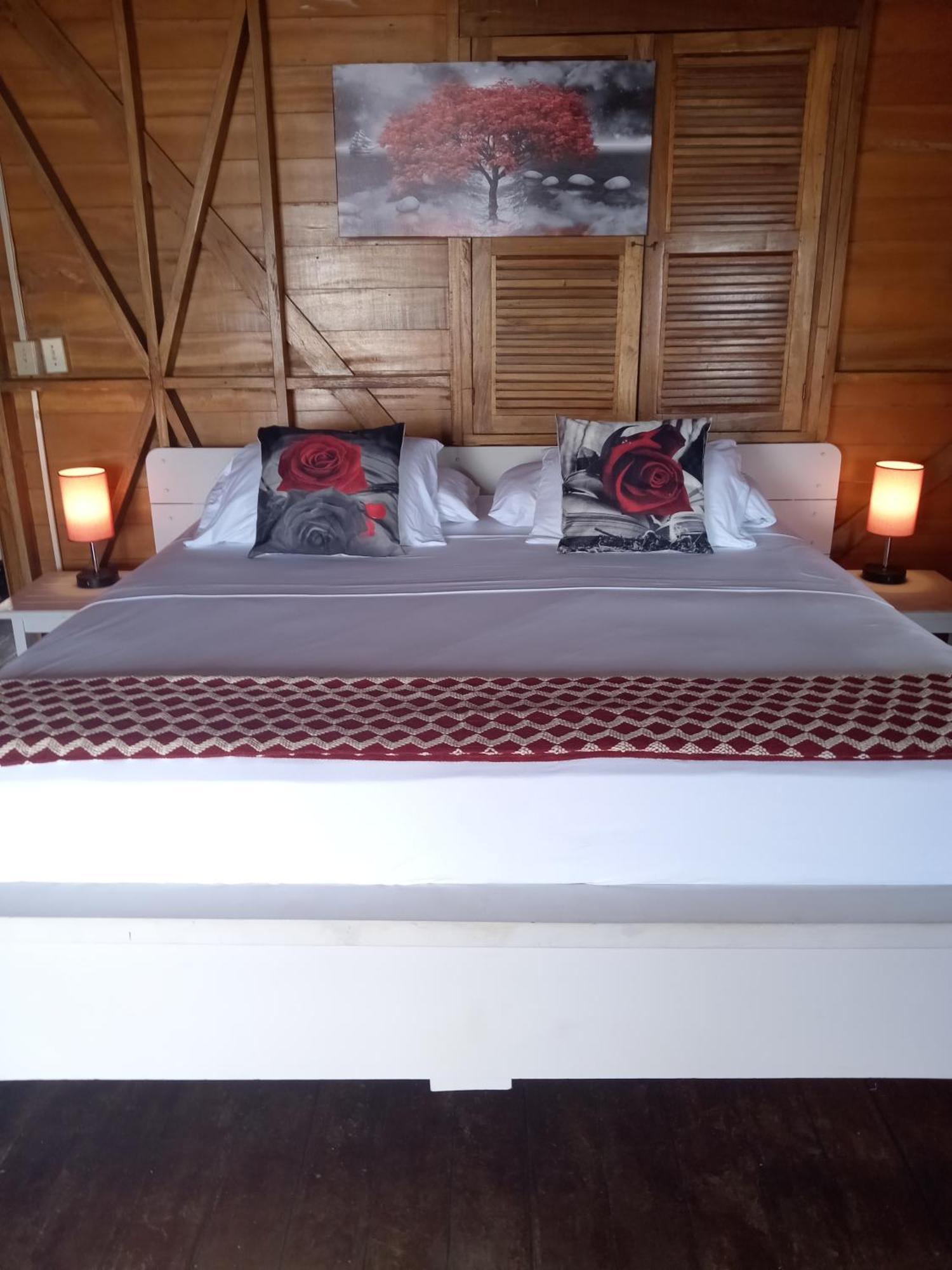 Villa Bahia Del Sol Bocas del Toro Esterno foto