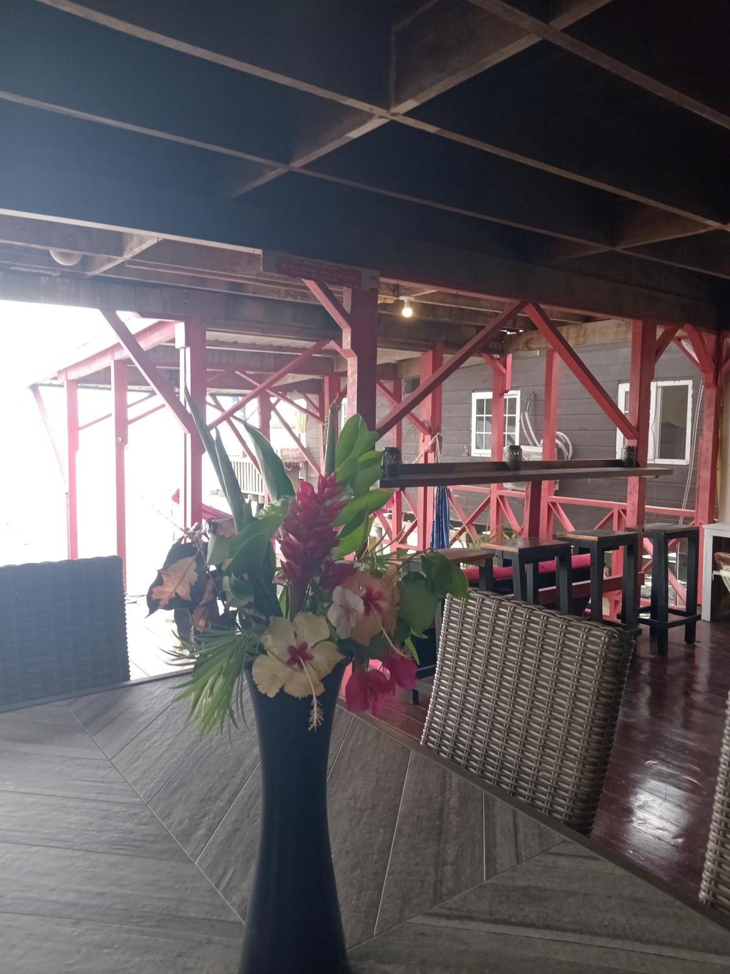 Villa Bahia Del Sol Bocas del Toro Esterno foto